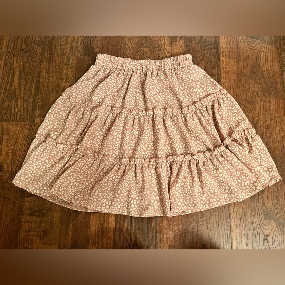 Pink and white flowy mini skirt